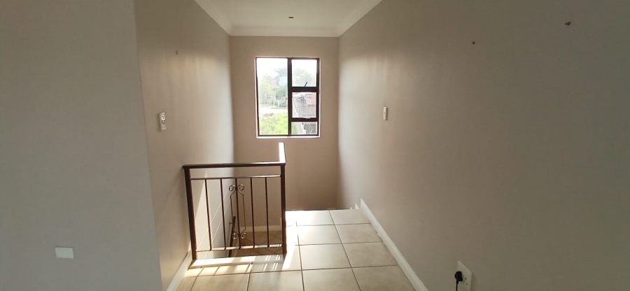 3 Bedroom Property for Sale in Wavecrest Eastern Cape